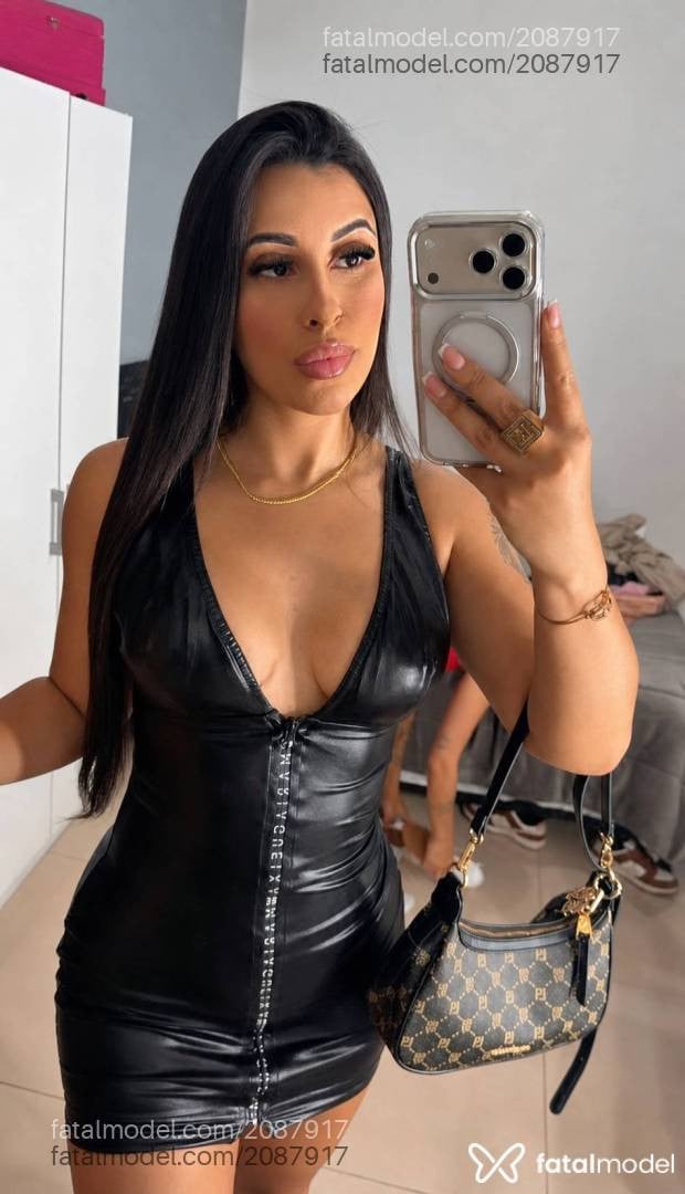 Acompanhante mulher com cabelo castanho de olhos castanhos - Gabi Fernandes