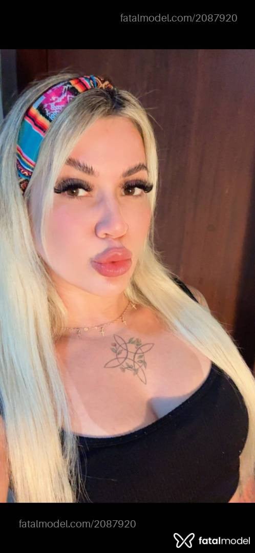 Acompanhante mulher loira (o) de olhos mel em Joinville - Angel Antonelli