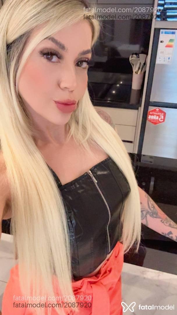 Acompanhante mulher loira (o) de olhos mel em Jataí Acompanhante mulher loira (o) de olhos mel em Jataí - Angel Antonelli