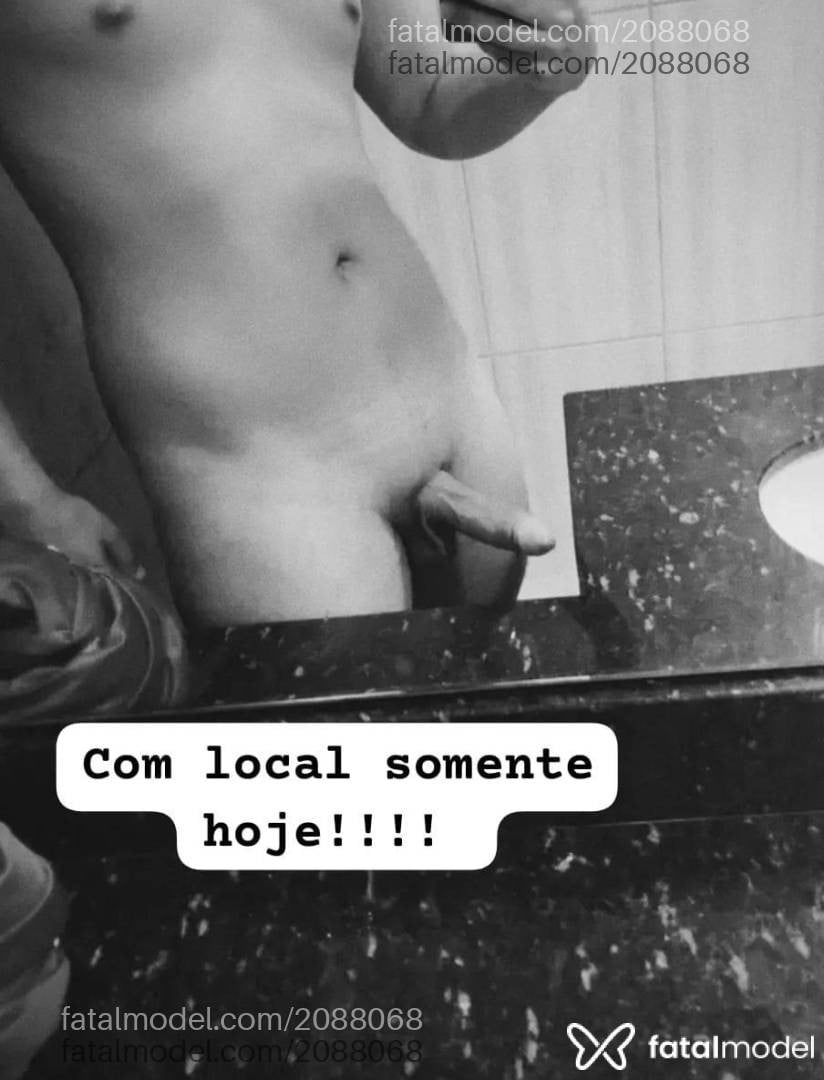 Acompanhante homem morena (o) de olhos castanhos em Joinville - Ricardo Silva