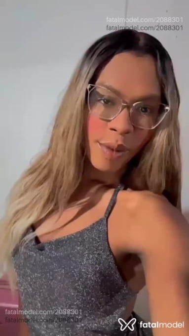Acompanhante mulher trans loira (o) de olhos castanhos em São João Del Rei Acompanhante mulher trans loira (o) de olhos castanhos em São João Del Rei - Raphaella Silveira