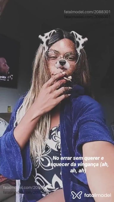 Acompanhante mulher trans loira (o) de olhos castanhos em São João Del Rei Acompanhante mulher trans loira (o) de olhos castanhos em São João Del Rei - Raphaella Silveira