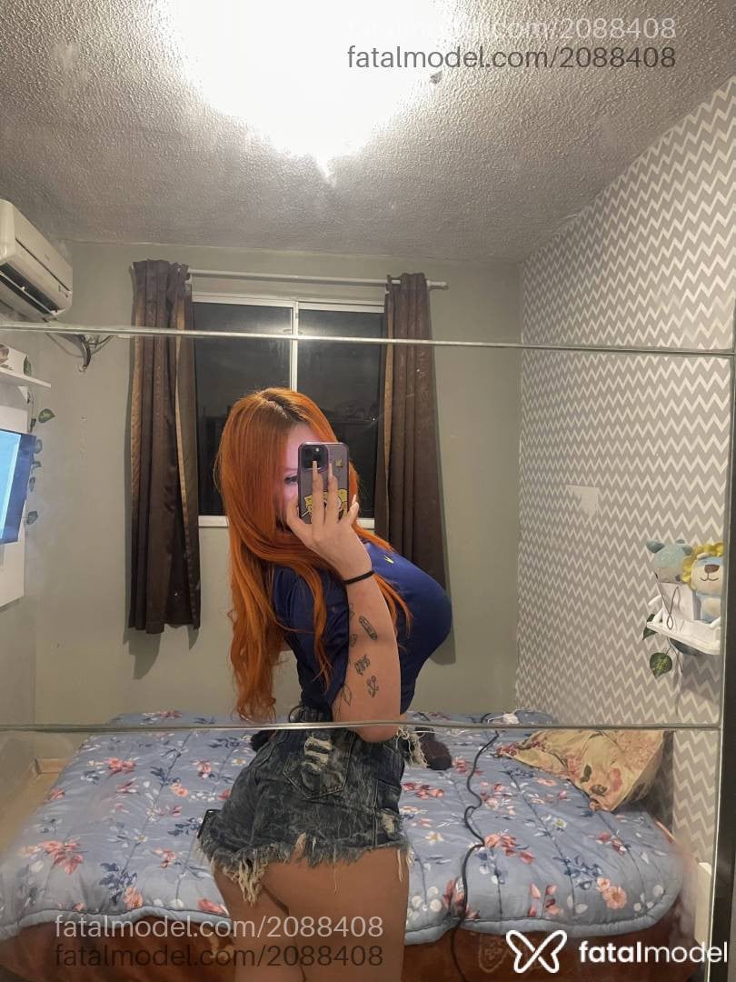 Acompanhante mulher trans ruiva (o) de olhos verdes em Gravataí - Julya Jolie