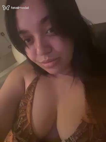 Acompanhante mulher morena (o) de olhos mel - Eliza Acompanhante mulher morena (o) de olhos mel - Eliza