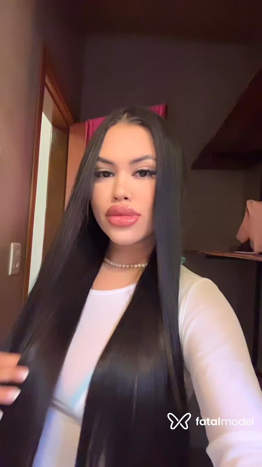 Acompanhante mulher morena (o) de olhos pretos - Lorena Acompanhante mulher morena (o) de olhos pretos - Lorena