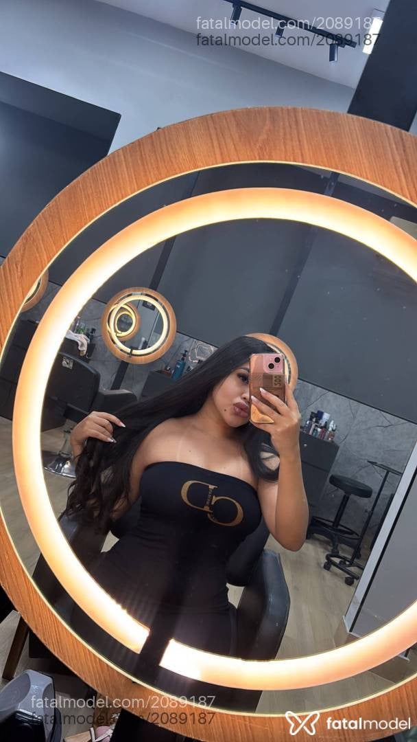 Acompanhante mulher morena (o) de olhos pretos em Teixeira de Freitas Acompanhante mulher morena (o) de olhos pretos em Teixeira de Freitas - Lorena