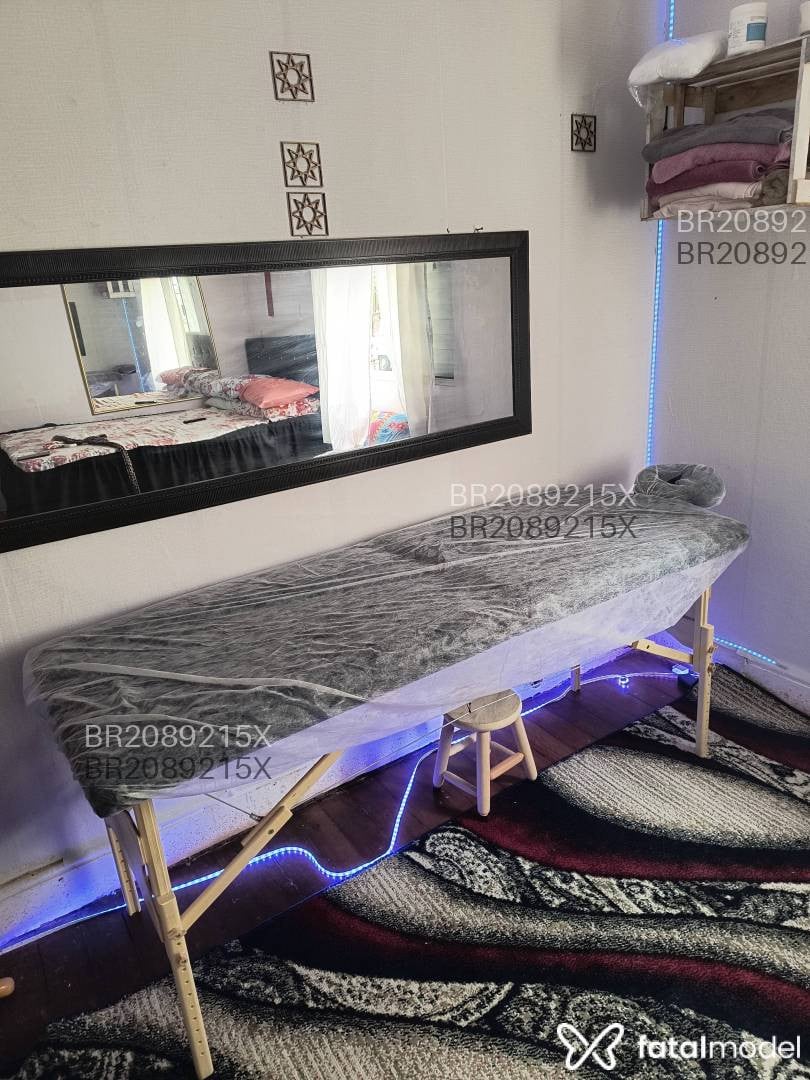 Acompanhante mulher trans com cabelo castanho de olhos pretos em São Paulo - Marcia Souza