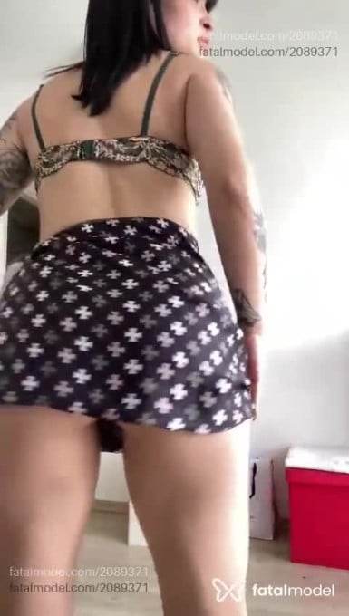Acompanhante mulher com cabelo castanho de olhos mel em São Paulo - Chiara Chiappero