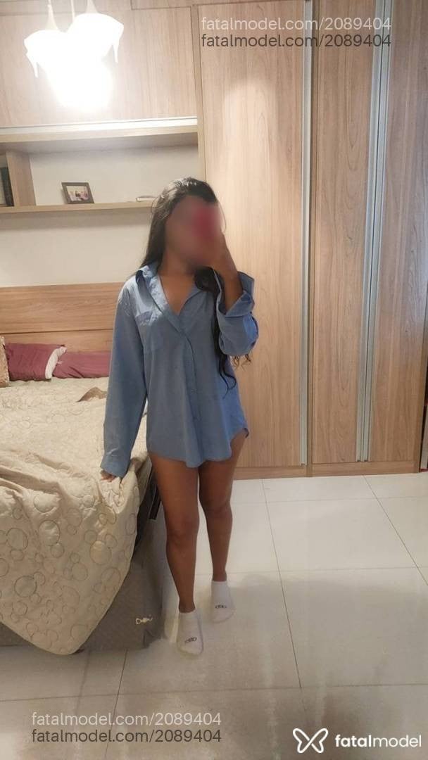 Acompanhante mulher com cabelo castanho de olhos castanhos em Brasília - Mellinda