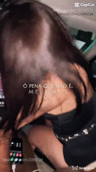 Acompanhante mulher morena (o) de olhos castanhos - Cigana Acompanhante mulher morena (o) de olhos castanhos - Cigana