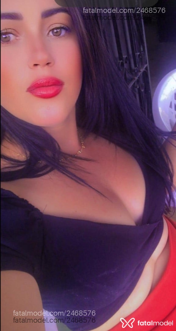 Acompanhante mulher morena (o) de olhos verdes em Goiânia - Bialemos