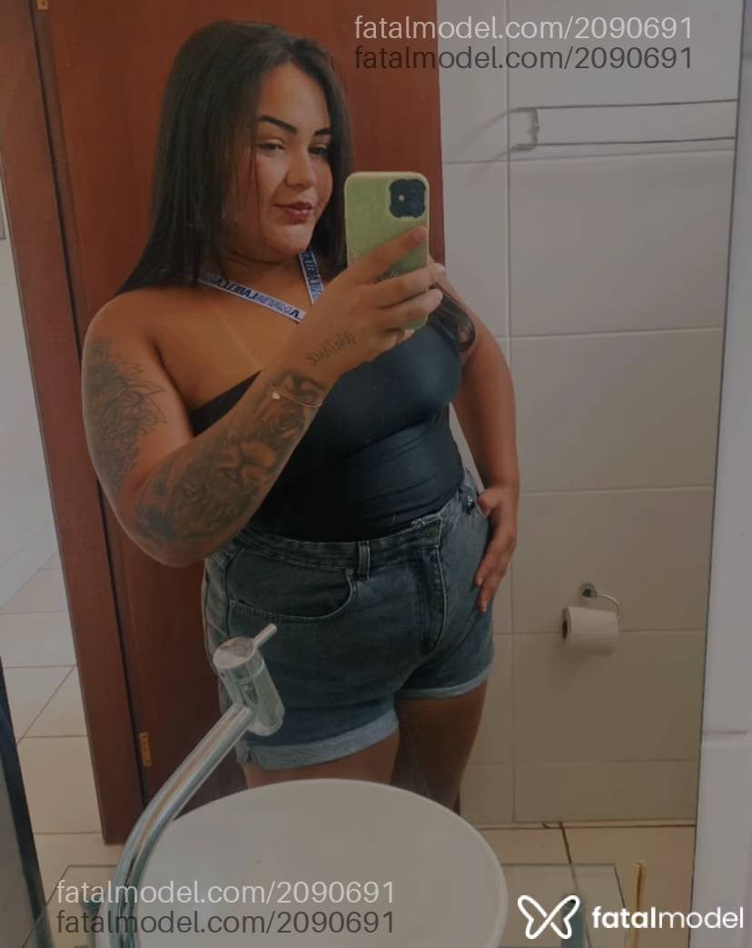 Acompanhante mulher com cabelo castanho de olhos castanhos em Volta Redonda - Mirella Silva