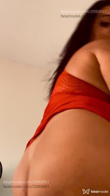 Acompanhante mulher com cabelo castanho de olhos castanhos em Volta Redonda - Mirella Silva