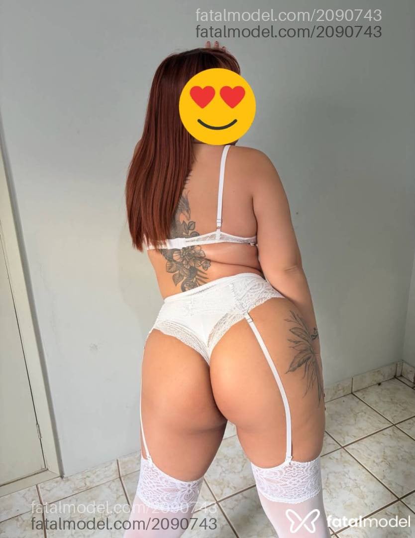 Acompanhante mulher trans ruiva (o) de olhos mel - Adrielly Pereira