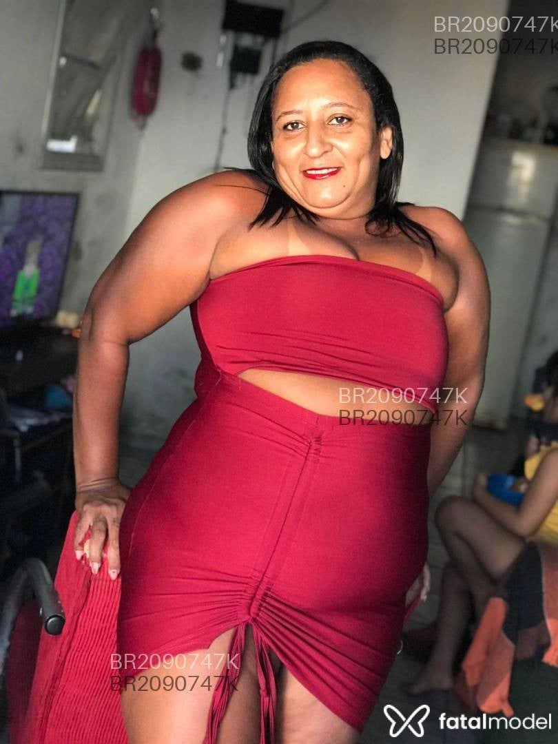 Acompanhante mulher morena (o) de olhos mel em Natal Acompanhante mulher morena (o) de olhos mel em Natal - Paula