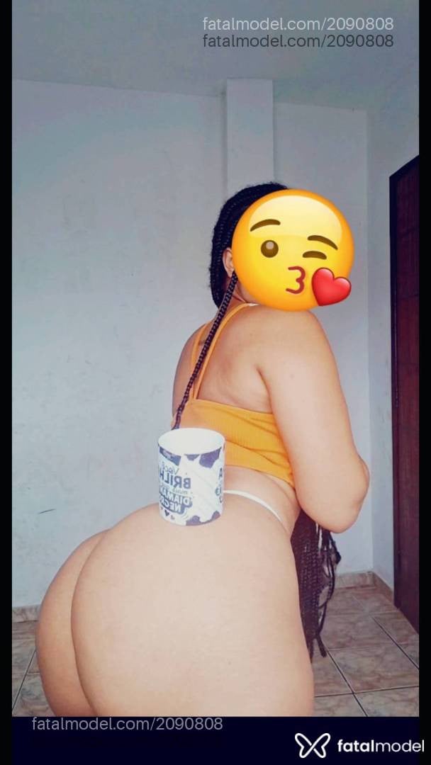 Acompanhante mulher morena (o) de olhos castanhos - Sarah