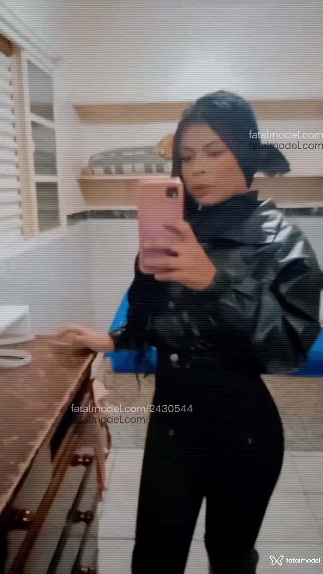 Acompanhante mulher morena (o) de olhos castanhos - Ellen Djulia Acompanhante mulher morena (o) de olhos castanhos - Ellen Djulia