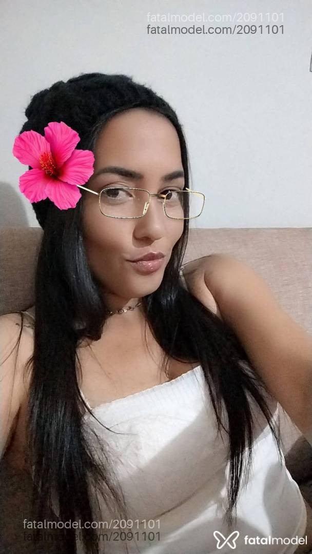 Acompanhante mulher morena (o) de olhos castanhos - Dudynha Lopes