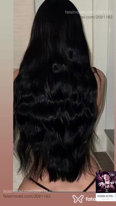 Acompanhante mulher com cabelo castanho de olhos verdes em Franca - Maria Flor