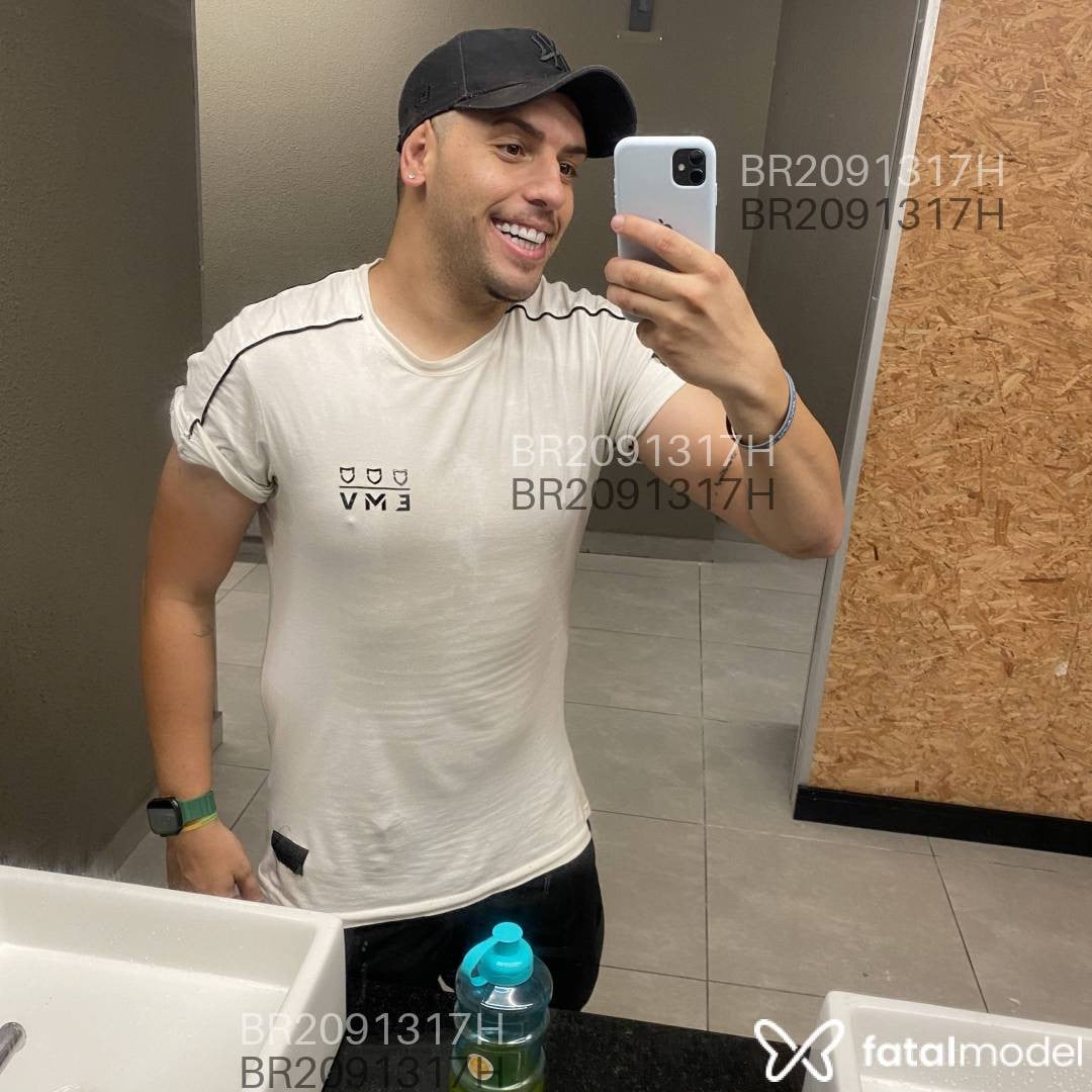 Acompanhante homem com cabelo castanho de olhos castanhos em Florianópolis - Lucas Lima