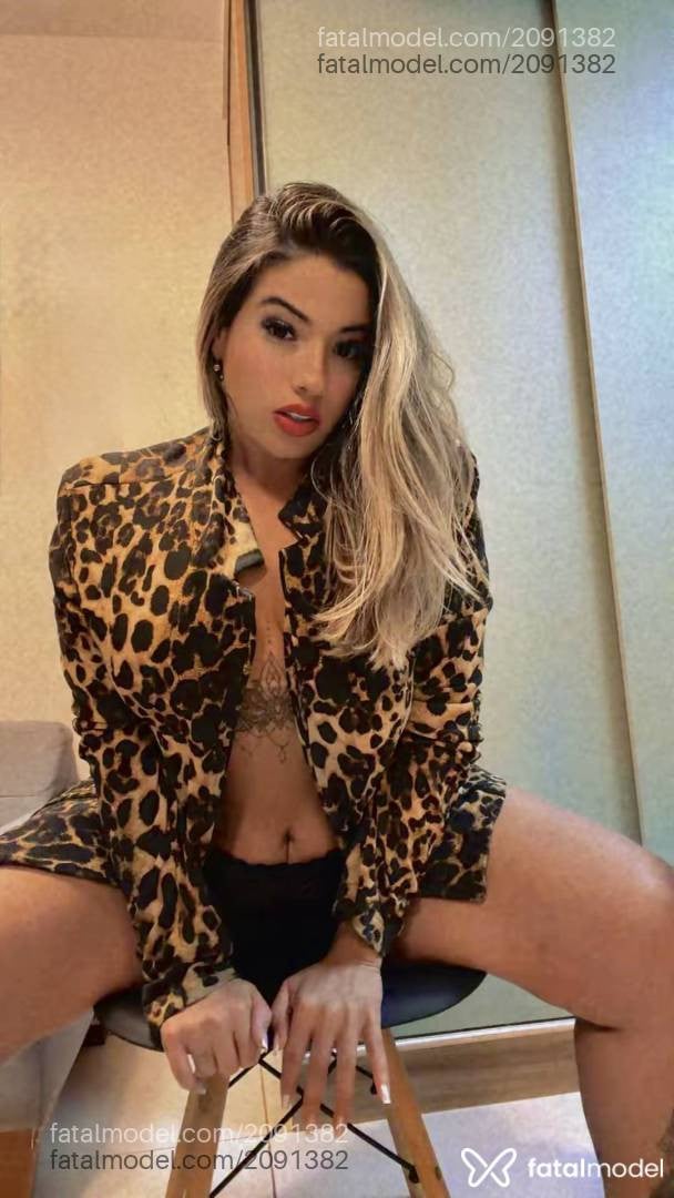 Acompanhante mulher loira (o) de olhos castanhos em Ribeirão Preto - Lary Ferrari