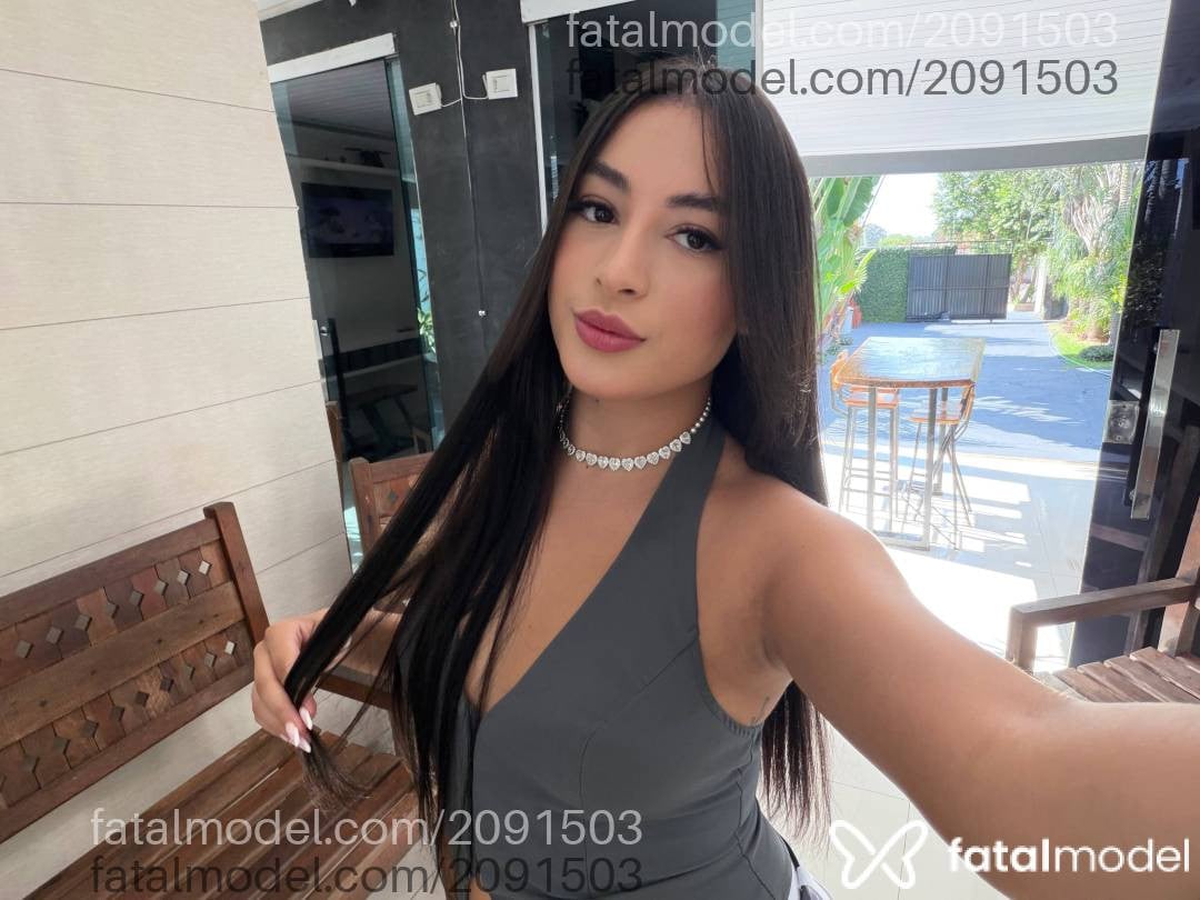 Acompanhante mulher morena (o) de olhos pretos - Jadee Acompanhante mulher morena (o) de olhos pretos - Jadee