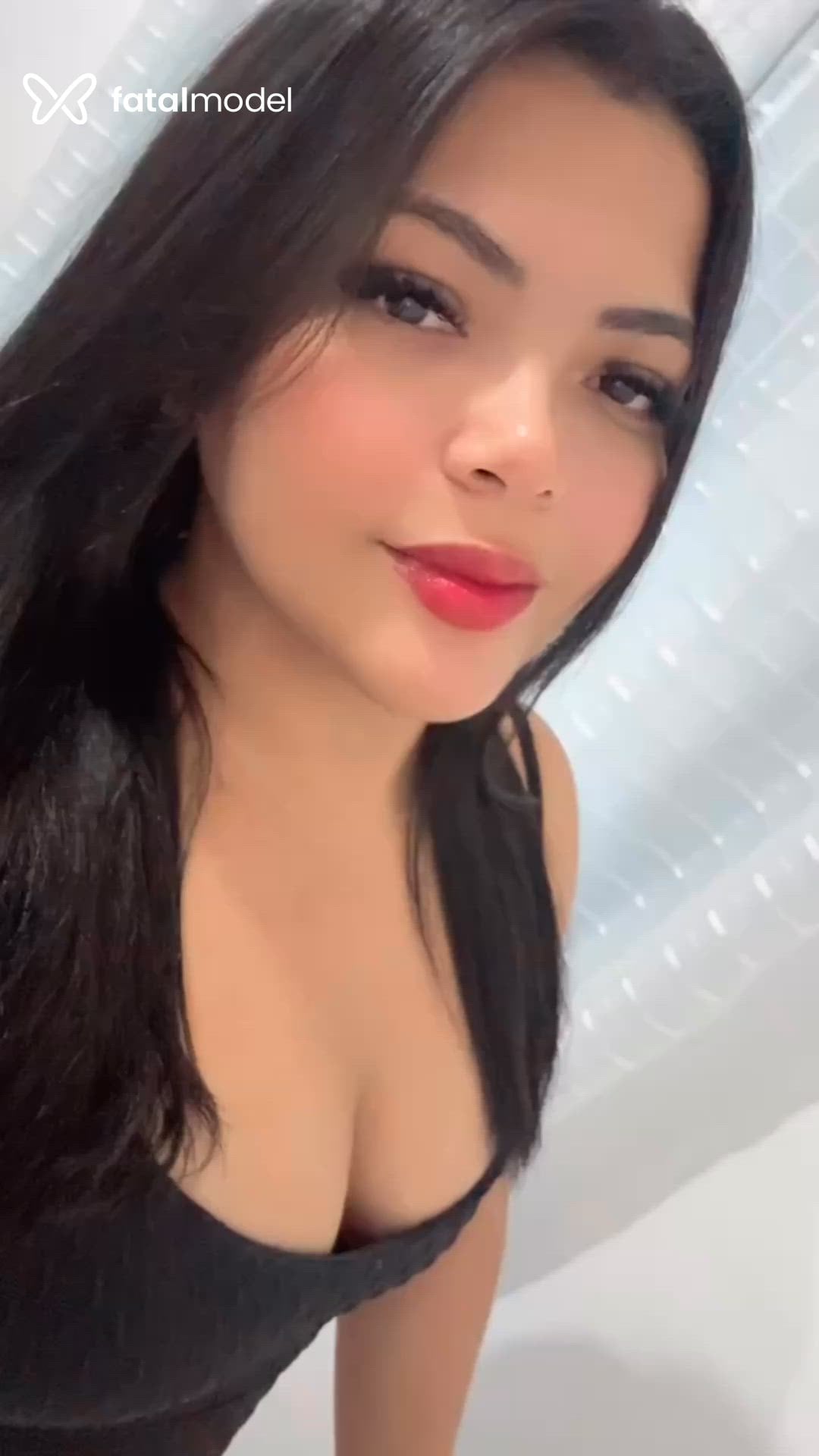 Acompanhante mulher morena (o) de olhos pretos - Fernanda Amorim