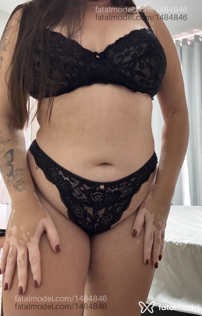 Acompanhante mulher morena (o) de olhos castanhos em Brasília - Gabriela Medeiros