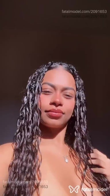 Acompanhante mulher morena (o) de olhos pretos em Patos de Minas - Nicole