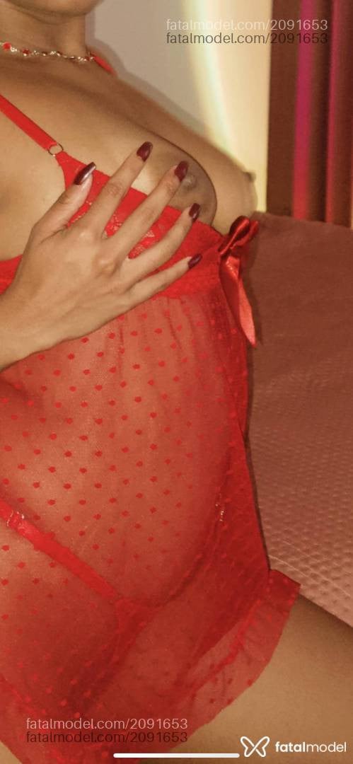 Acompanhante mulher morena (o) de olhos pretos - Nicole