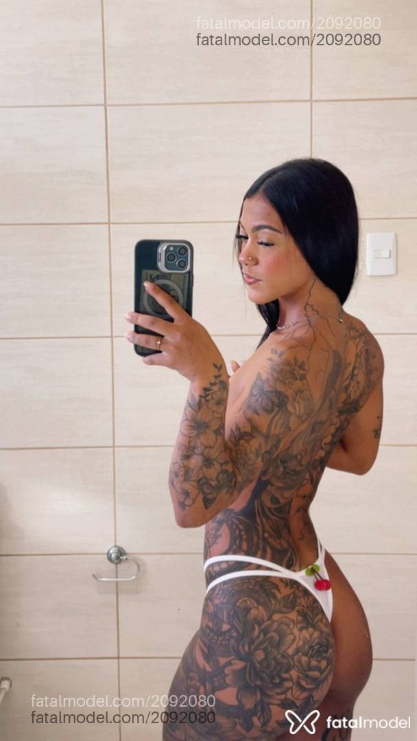 Acompanhante mulher morena (o) de olhos castanhos - Estefane