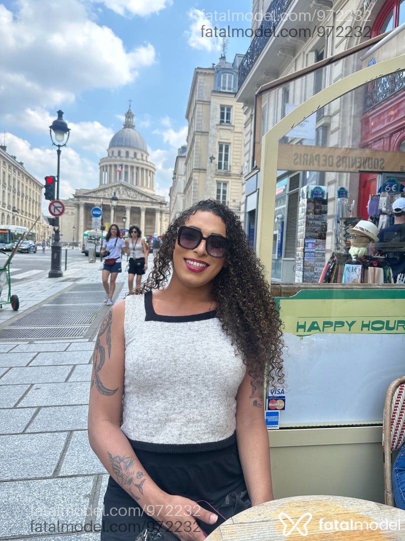 Acompanhante mulher trans com cabelo castanho de olhos castanhos em Rio de Janeiro - Mylle Morena