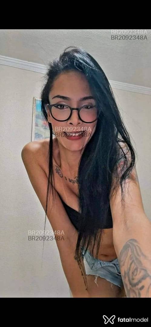 Acompanhante mulher morena (o) de olhos castanhos em São Paulo Acompanhante mulher morena (o) de olhos castanhos em São Paulo - Mirela Morena