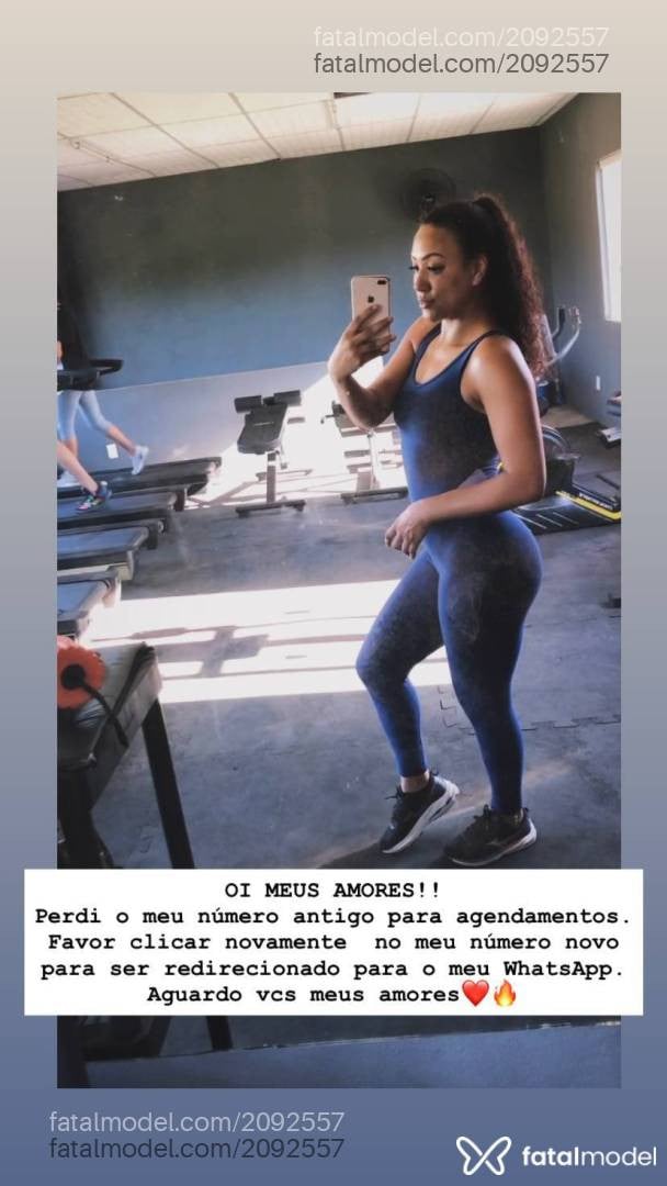 Acompanhante mulher com cabelo castanho de olhos pretos - Bruna
