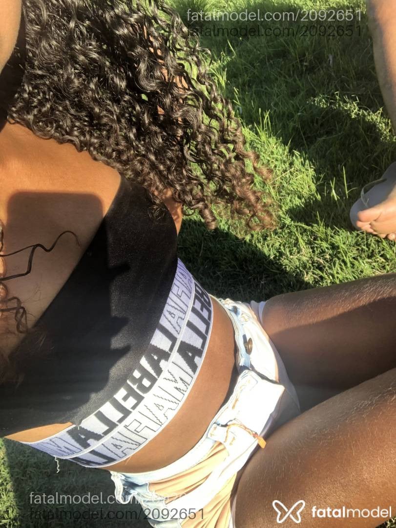 Acompanhante mulher morena (o) de olhos castanhos em Atibaia - Julinha