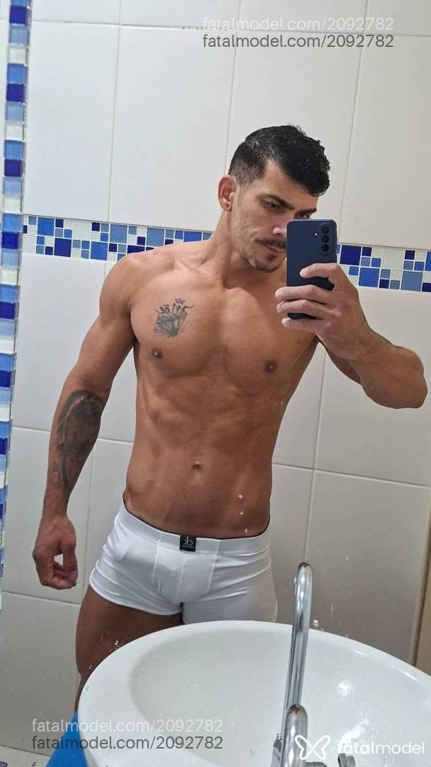 Acompanhante homem morena (o) de olhos castanhos - Gabriel Arcanjo