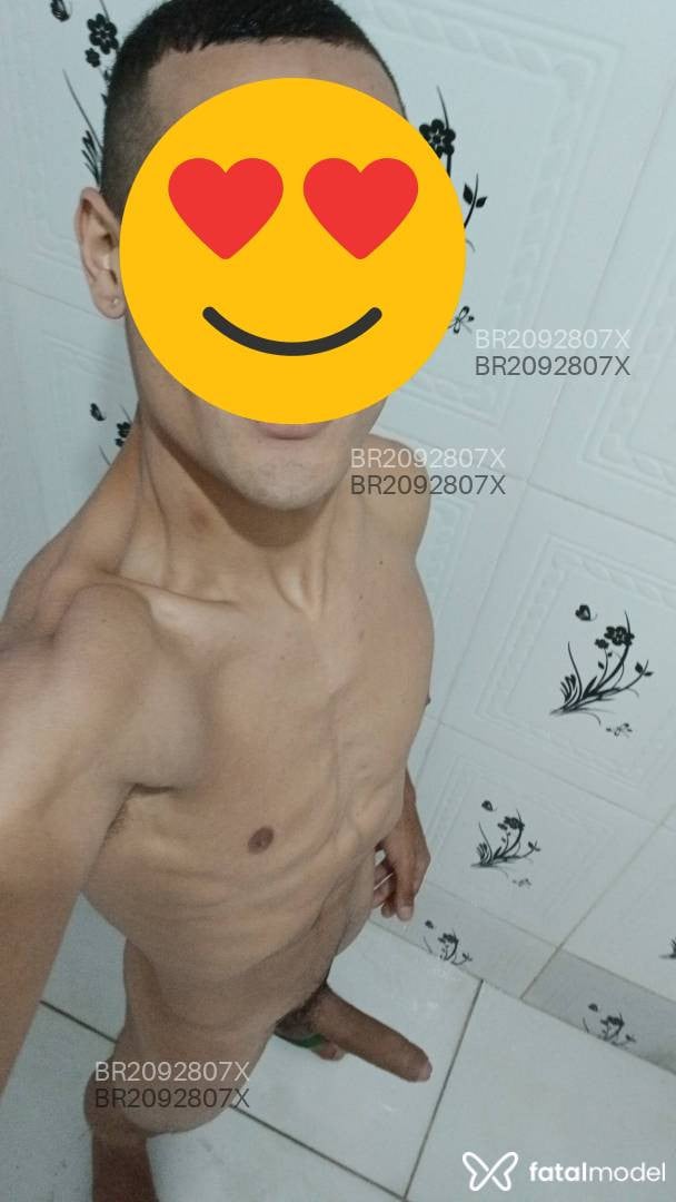 Acompanhante homem morena (o) de olhos mel - Heitor