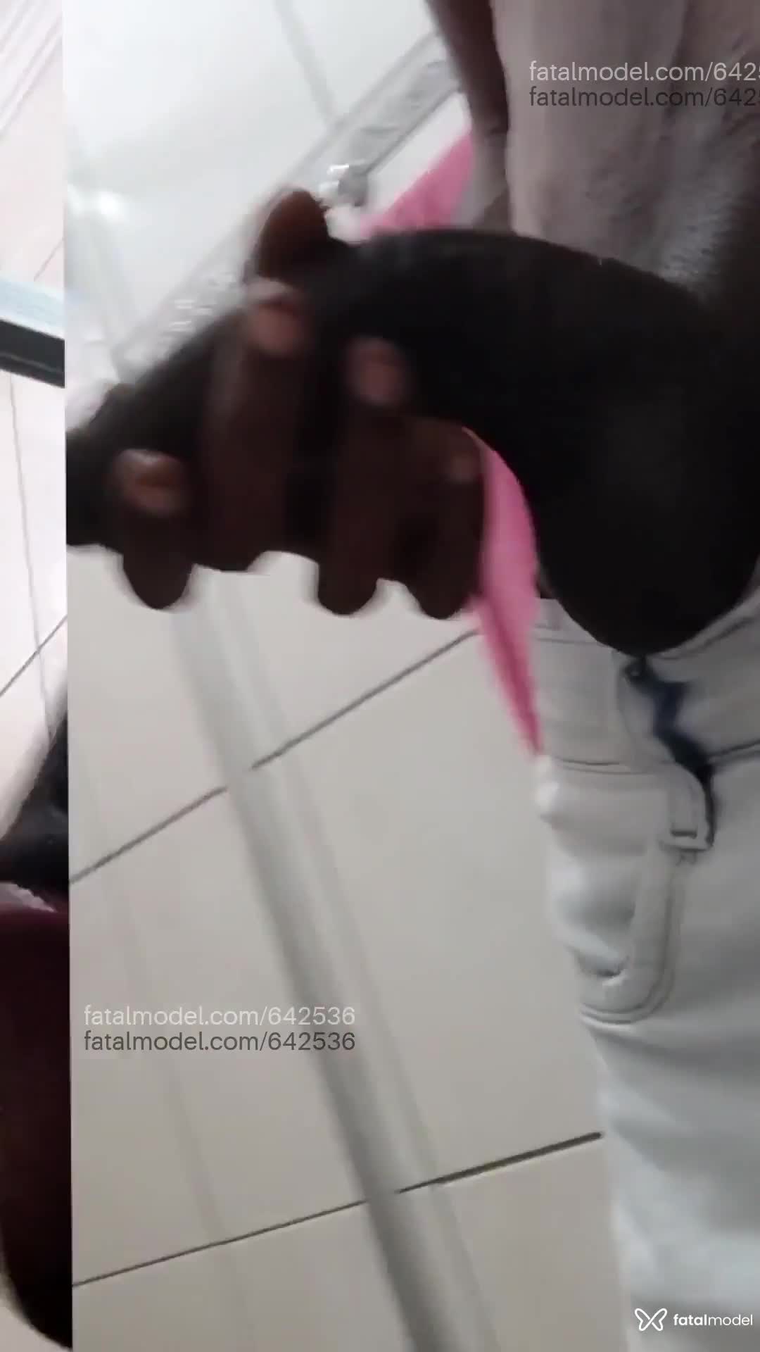 Acompanhante homem morena (o) de olhos castanhos em Virtual - Negaobengaludo