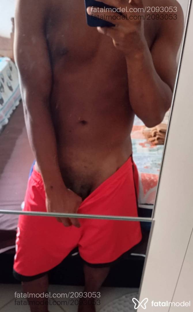 Acompanhante homem com cabelo castanho de olhos pretos em São Mateus Acompanhante homem com cabelo castanho de olhos pretos em São Mateus - Pretinho