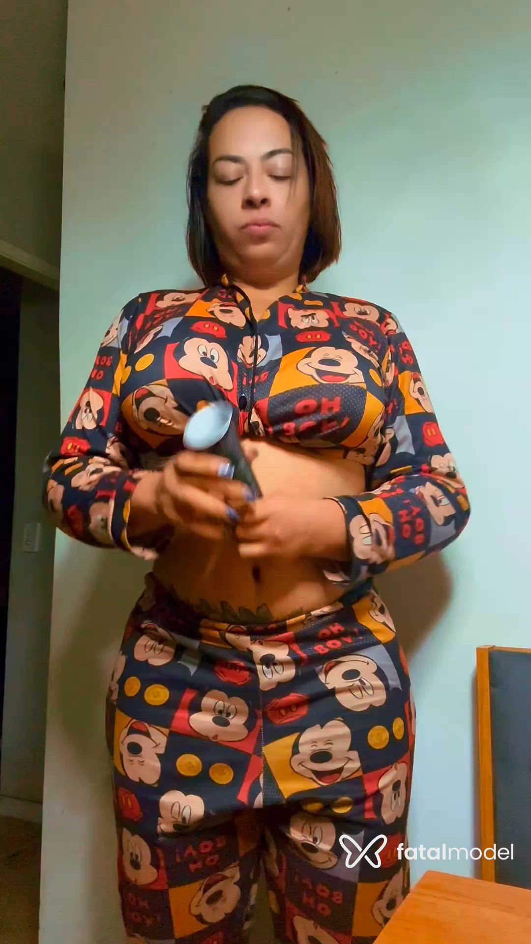 Acompanhante mulher morena (o) de olhos castanhos - Emanuelly