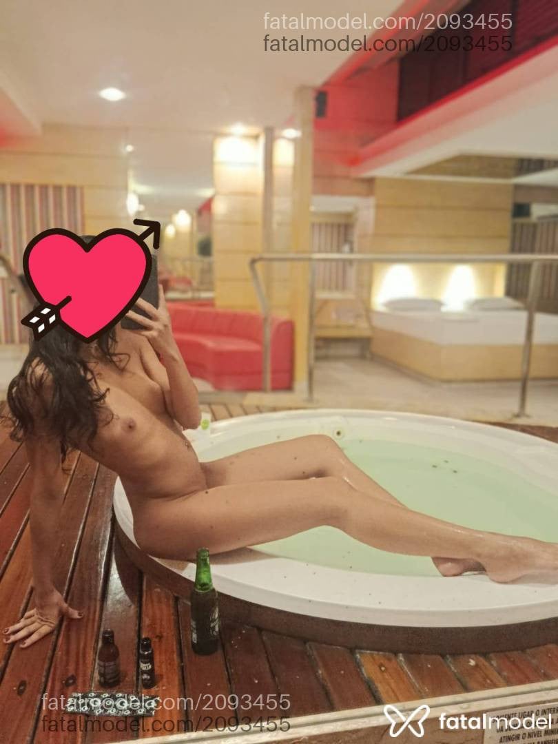 Acompanhante mulher com cabelo castanho de olhos castanhos em Belo Horizonte - Angel