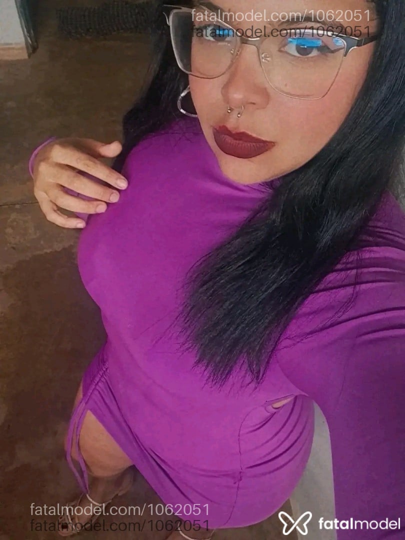 Acompanhante mulher com cabelo castanho de olhos mel em Uberlândia - Zendalya