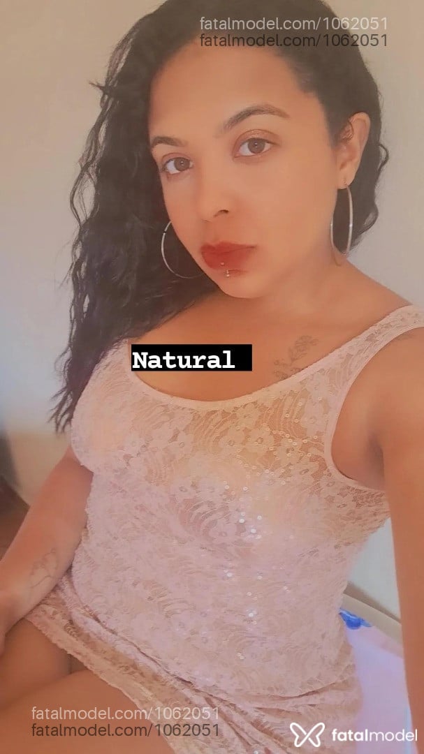 Acompanhante mulher com cabelo castanho de olhos mel em Uberlândia - Zendalya