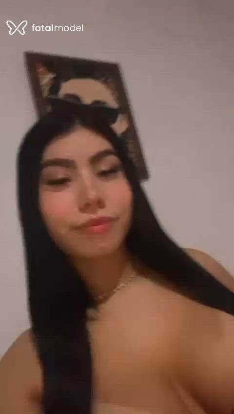 Acompanhante mulher morena (o) de olhos castanhos - Rafaella