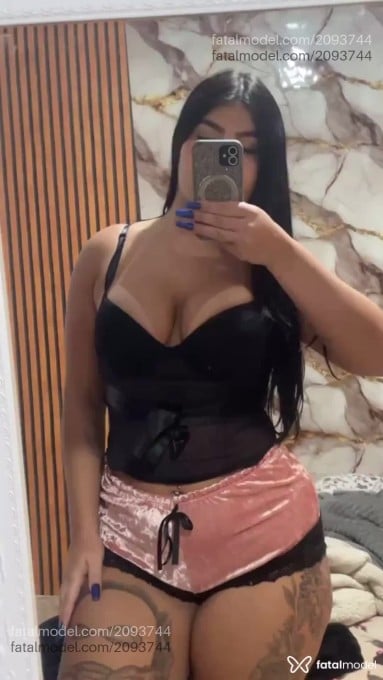 Acompanhante mulher morena (o) de olhos castanhos em Gravataí - Rafaella