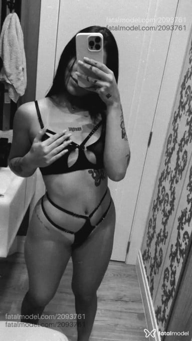 Acompanhante mulher com cabelo castanho de olhos castanhos em Porto Alegre - Angel