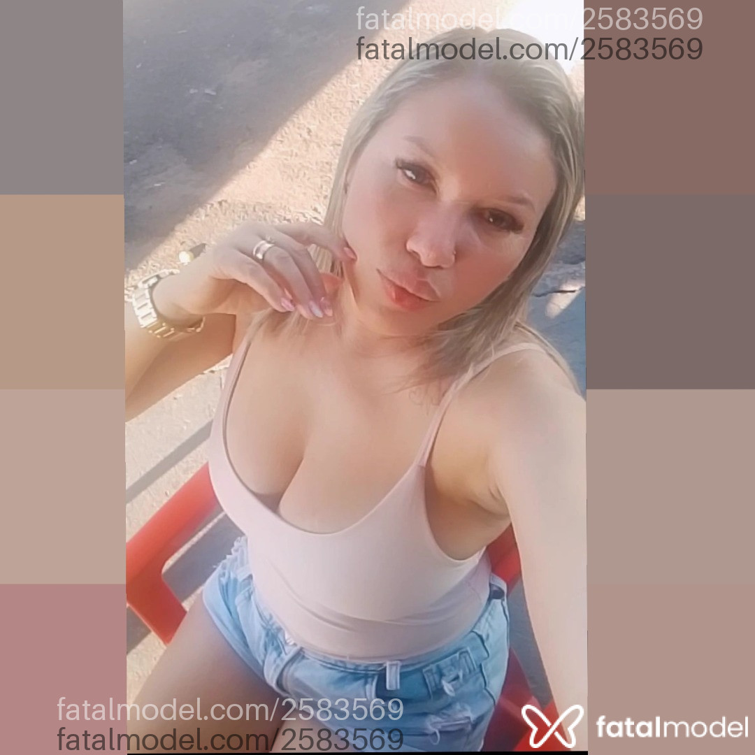 Acompanhante mulher loira (o) de olhos pretos em Ribeirão Cascalheira - Chris