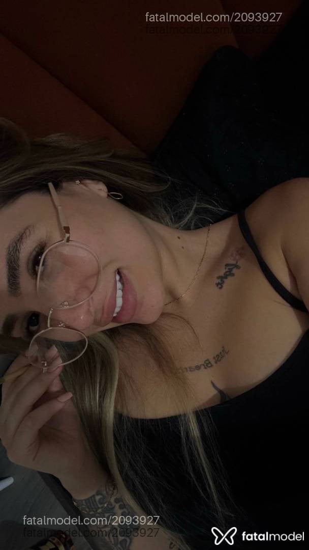 Acompanhante mulher loira (o) de olhos castanhos em Bragança Paulista - Fernanda