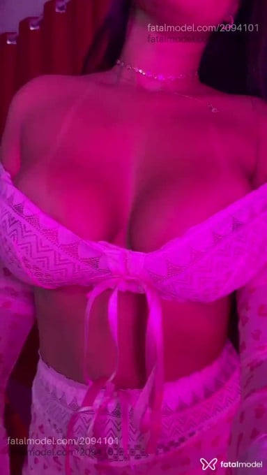 Acompanhante mulher morena (o) de olhos pretos em Rondonópolis - Bruna Valença