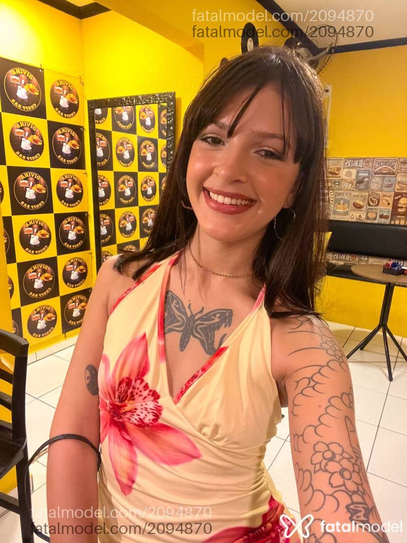 Acompanhante mulher morena (o) de olhos castanhos - Giselle